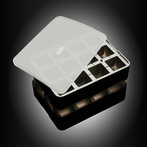 Lurch - Isbitform terninger m/ lokk 4X4 cm svart